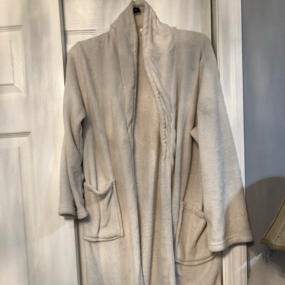 A white night wear Robe Soft  Comfortable